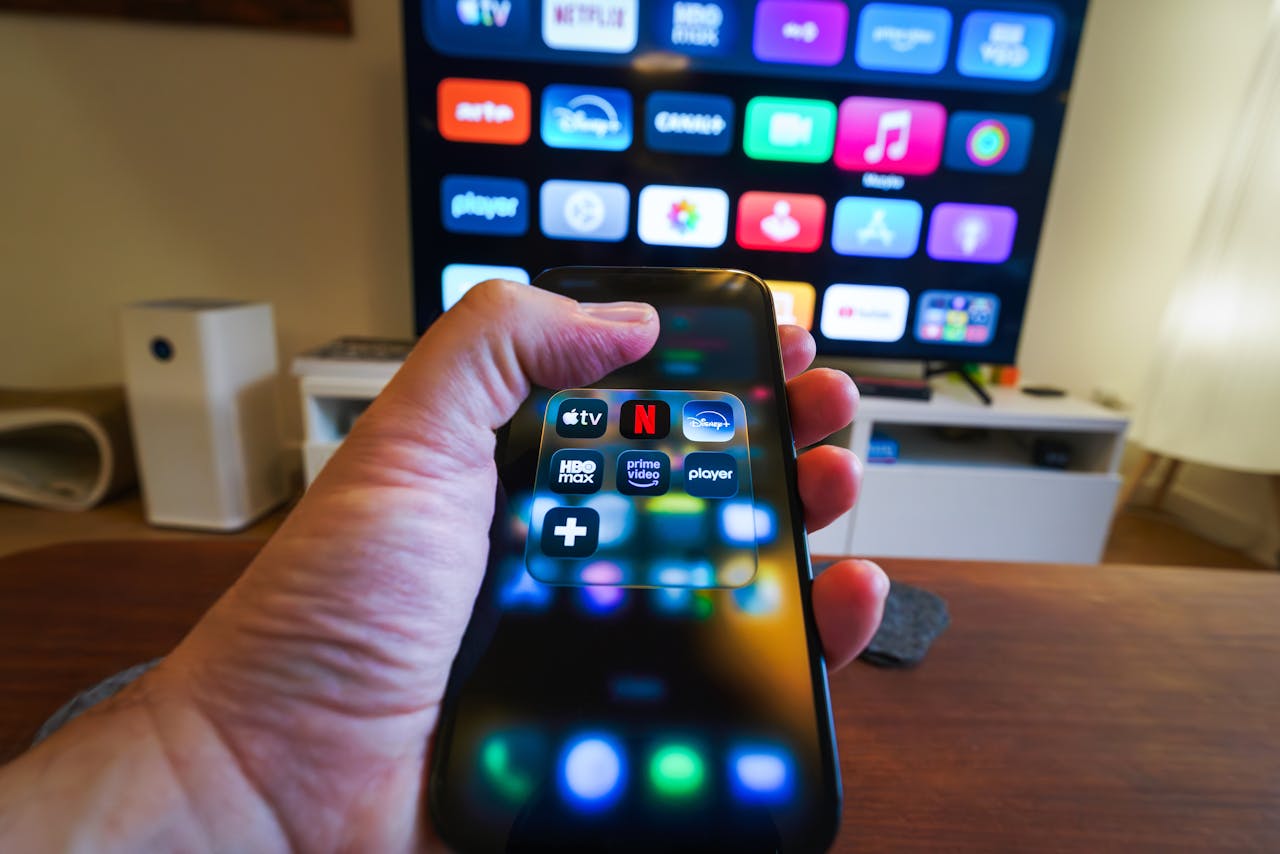 how to watch netflix in uae