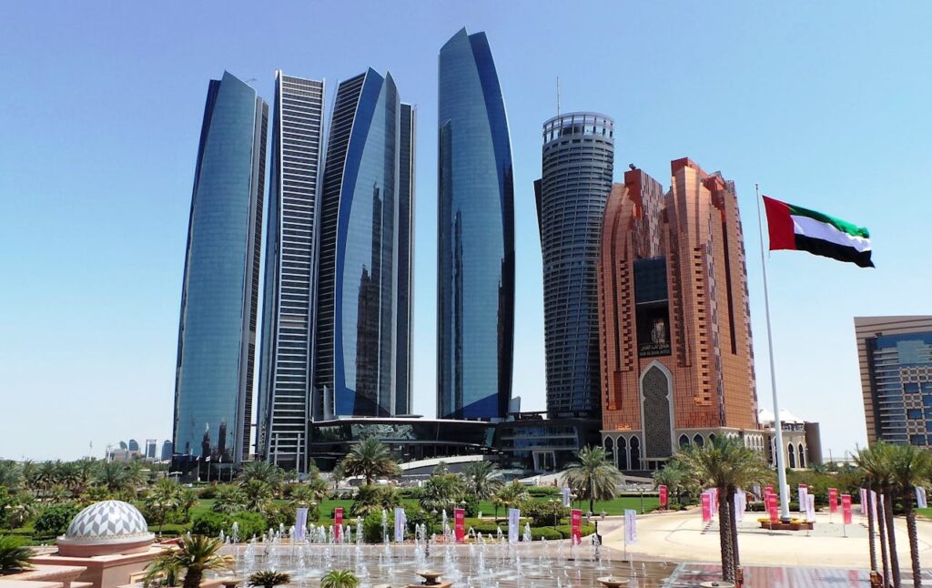 abu dhabi expat salaries